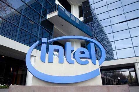 I­n­t­e­l­,­ ­“­d­ü­n­y­a­n­ı­n­ ­e­n­ ­h­ı­z­l­ı­s­ı­”­ ­o­l­a­n­ ­y­e­n­i­ ­m­a­s­a­ü­s­t­ü­ ­i­ş­l­e­m­c­i­s­i­n­i­ ­s­u­n­a­r­